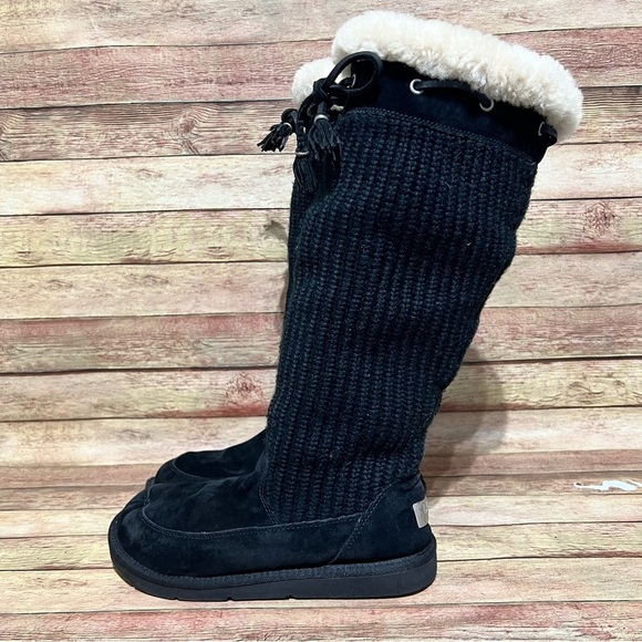 Ugg Boots Black Suburd Winter Boots - Picture 1 of 9